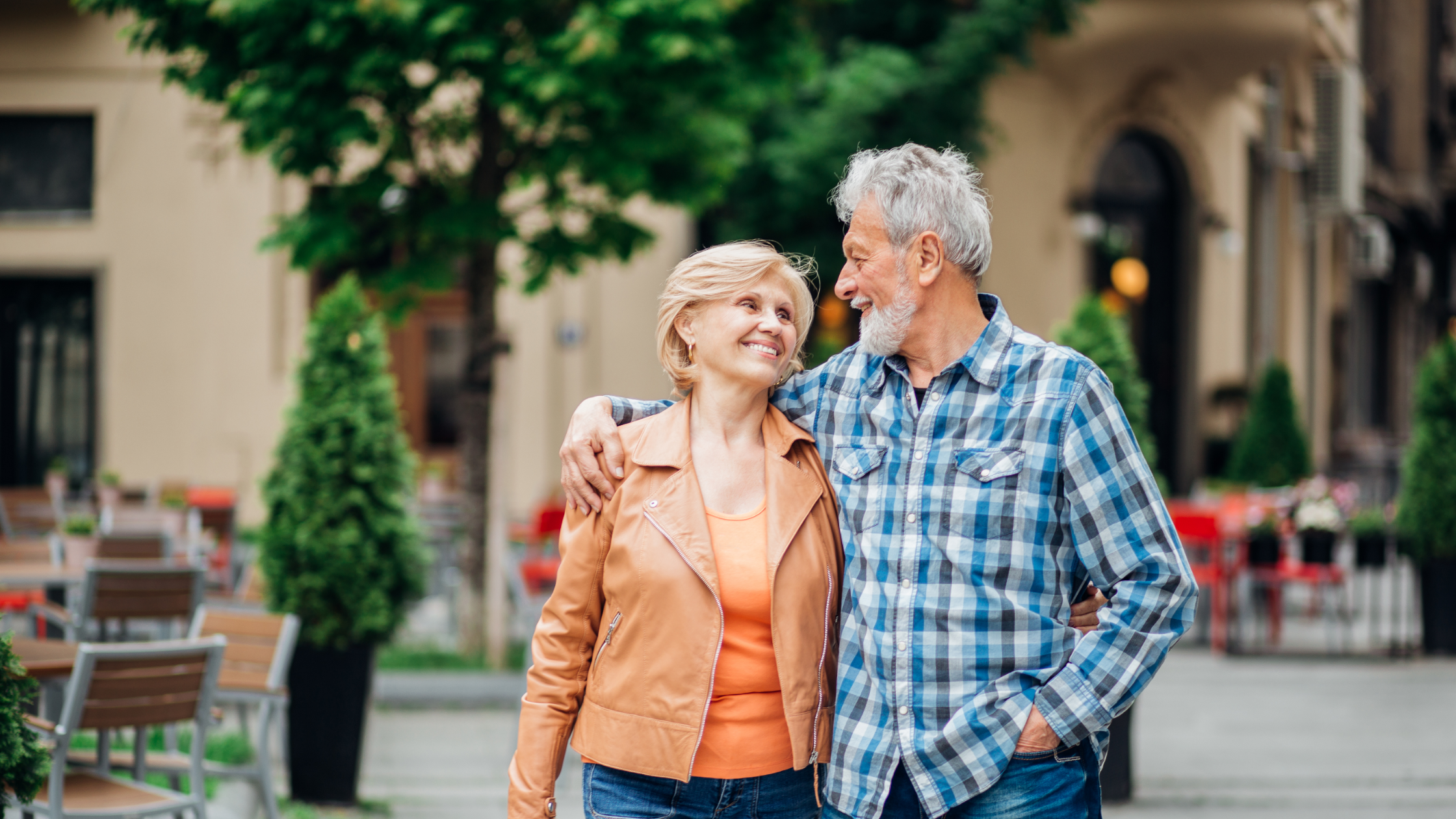 couple walking in city chronic pain disrupts your life